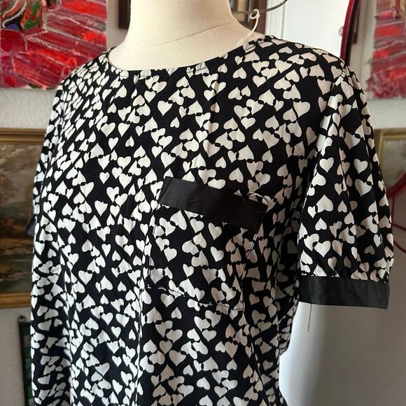 bcx heart print black and white blouse - Picture 2 of 4